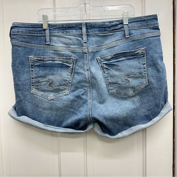 Silver suki thick stitch distressed denim jean shorts womens 18 x 5 - Picture 3 of 5